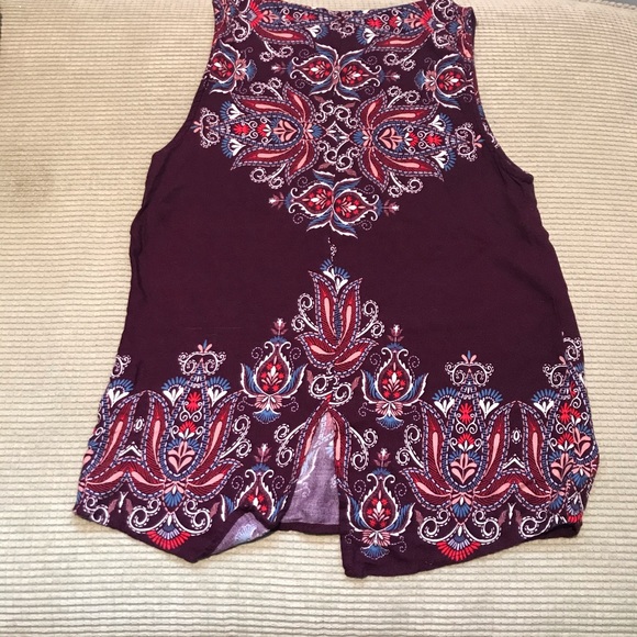 Renee C Split back top - Picture 2 of 3